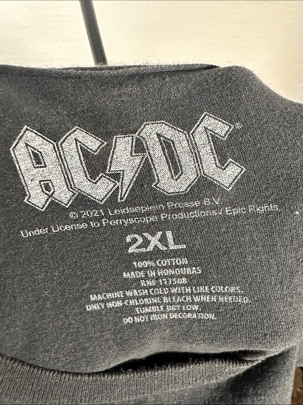 AC/DC Highway To Hell Band Graphic T-Shirt Black 2XL Licensed 2021